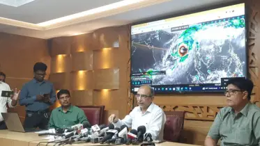 মূল আঘাত মিয়ানমারে, ঝুঁকিমুক্ত হতে চলেছে বাংলাদেশ