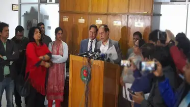 ভোট বিলম্বিত হওয়ায় ইভিএম নিয়ে উদ্বিগ্ন সিইসি