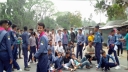 পুরস্কার না পাওয়ায় শিক্ষার্থীদের সড়ক অবরোধ