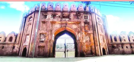 অযত্ন-অবহেলায় সোনাকান্দা দুর্গ