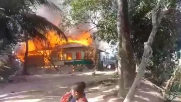 চরফ্যাশনে তিন বসত ঘর পুড়ে ছাই