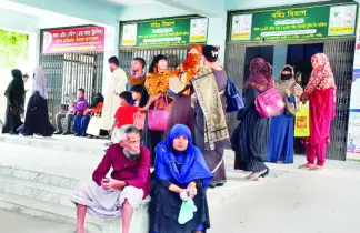 খুলনায় চিকিৎসকদের ধর্মঘট, অবর্ণনীয় দুর্ভোগে রোগীরা