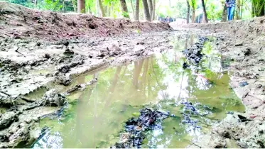 সড়ক নয় যেন খাল দুর্ভোগ চরমে