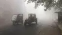 বুধবার ভোরে এভাবেই কুয়াশাচ্ছন্ন হয়ে পড়ে রাজশাহী