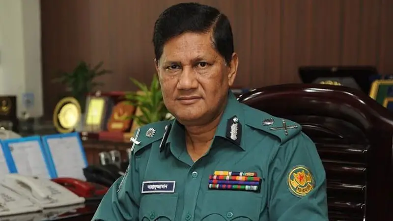 ডিএমপির সাবেক কমিশনারসহ ১৫ জনের বিরুদ্ধে মামলা ডিএমপির সাবেক কমিশনারসহ ১৫ জনের বিরুদ্ধে মামলা