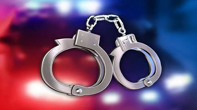 রাজধানীতে গোপন বৈঠক থেকে বিএনপির ৫৪ নেতাকর্মী আটক রাজধানীতে গোপন বৈঠক থেকে বিএনপির ৫৪ নেতাকর্মী আটক