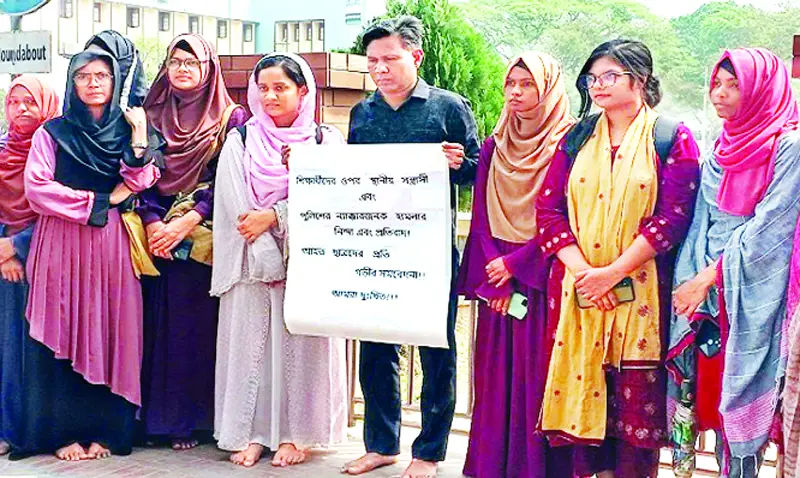 রাবির ৩ শিক্ষার্থীকে উন্নত চিকিৎসার্থে ঢাকায় স্থানান্তর রাবির ৩ শিক্ষার্থীকে উন্নত চিকিৎসার্থে ঢাকায় স্থানান্তর