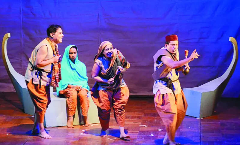থিয়েটারের নাট্যোৎসবে আমিনা সুন্দরী নাটকের মঞ্চায়ন থিয়েটারের নাট্যোৎসবে আমিনা সুন্দরী নাটকের মঞ্চায়ন
