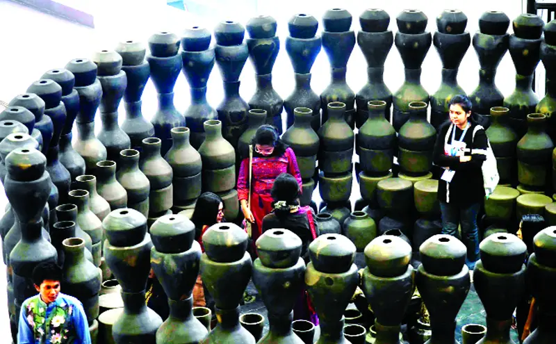 শিল্পের নান্দনিকতায় রাঙানো ঢাকা আর্ট সামিট শিল্পের নান্দনিকতায় রাঙানো ঢাকা আর্ট সামিট