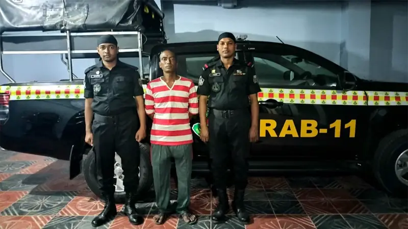 চাঞ্চল্যকর শান্তা হত্যার প্রধান আসামী বাচ্চু গ্রেফতার চাঞ্চল্যকর শান্তা হত্যার প্রধান আসামী বাচ্চু গ্রেফতার