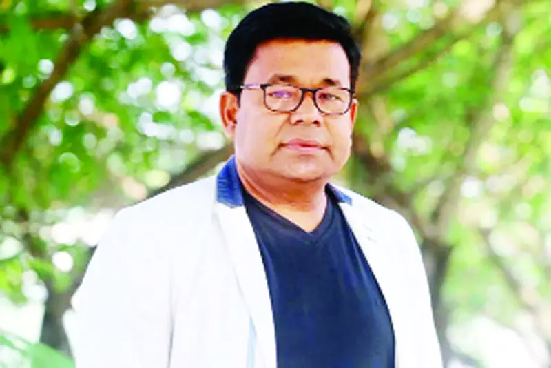 ১০ গান নিয়ে মনির খান ১০ গান নিয়ে মনির খান