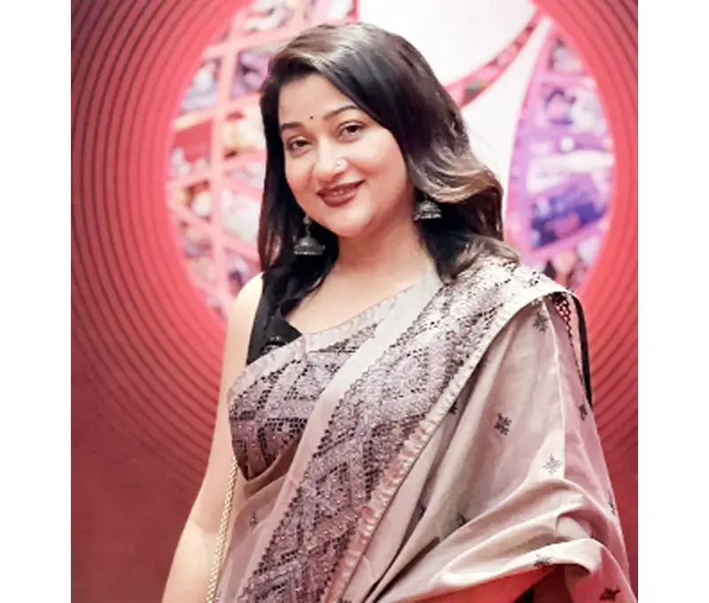 অভিনয়ে ব্যস্ত দীপা খন্দকার অভিনয়ে ব্যস্ত দীপা খন্দকার