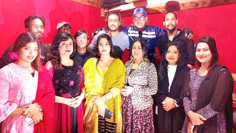 ১২ শিল্পীর কণ্ঠে ক্যান্সার সচেতনতার গান ১২ শিল্পীর কণ্ঠে ক্যান্সার সচেতনতার গান