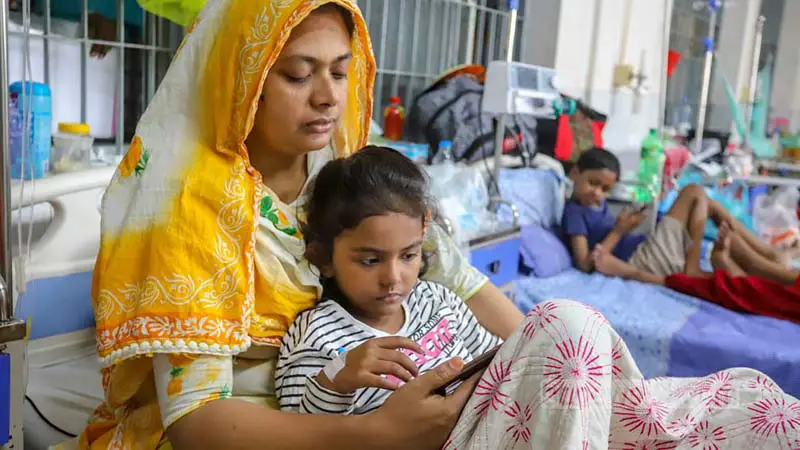 বাড়ল ডেঙ্গুর সংক্রমণ, একদিনে হাসপাতালে ভর্তি ৮০ জন বাড়ল ডেঙ্গুর সংক্রমণ, একদিনে হাসপাতালে ভর্তি ৮০ জন
