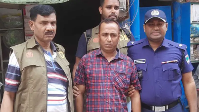 বাগেরহাটে জাল টাকা-সরঞ্জামসহ আটক ১ বাগেরহাটে জাল টাকা-সরঞ্জামসহ আটক ১