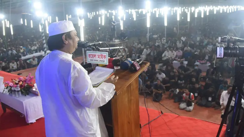‘জাকের পার্টি ছাড়া গণঅভ্যুথান ও ক্ষমতায় থাকা অসম্ভব’ ‘জাকের পার্টি ছাড়া গণঅভ্যুথান ও ক্ষমতায় থাকা অসম্ভব’