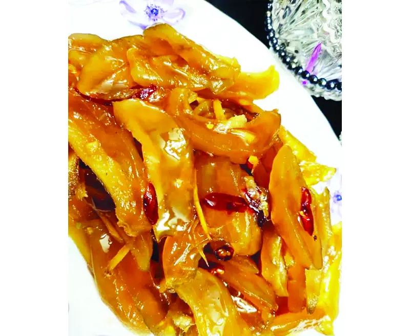 কাঁচা আমের কাশ্মীরি আচার কাঁচা আমের কাশ্মীরি আচার