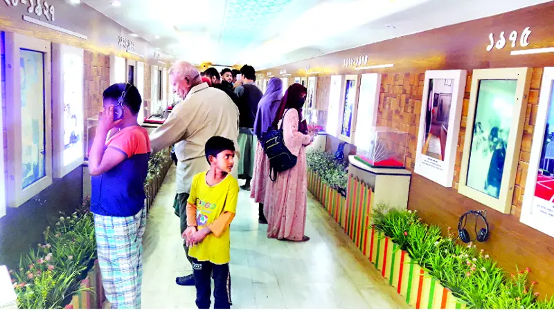 বিরামপুরে বঙ্গবন্ধু ভ্রাম্যমাণ রেল জাদুঘর বিরামপুরে বঙ্গবন্ধু ভ্রাম্যমাণ রেল জাদুঘর