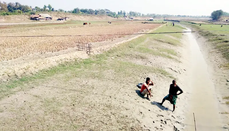 অপরিকল্পিত খননে জলে গেল ৪৬ কোটি টাকা অপরিকল্পিত খননে জলে গেল ৪৬ কোটি টাকা