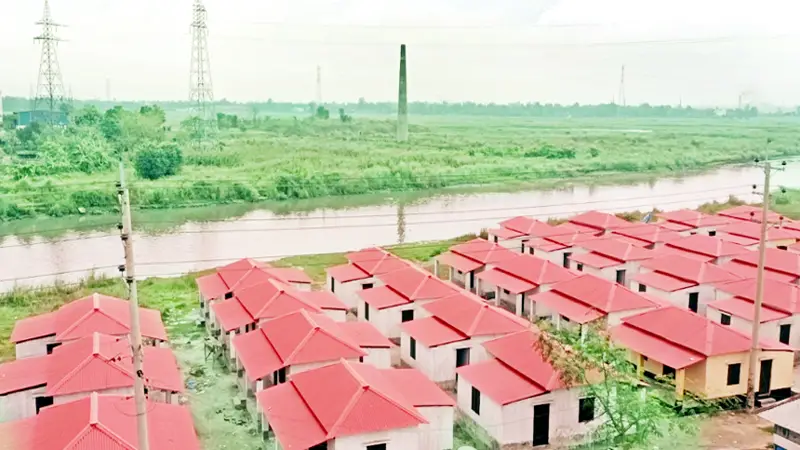 চতুর্থ দফায় গৃহহীনরা পাচ্ছে ঘর চতুর্থ দফায় গৃহহীনরা পাচ্ছে ঘর