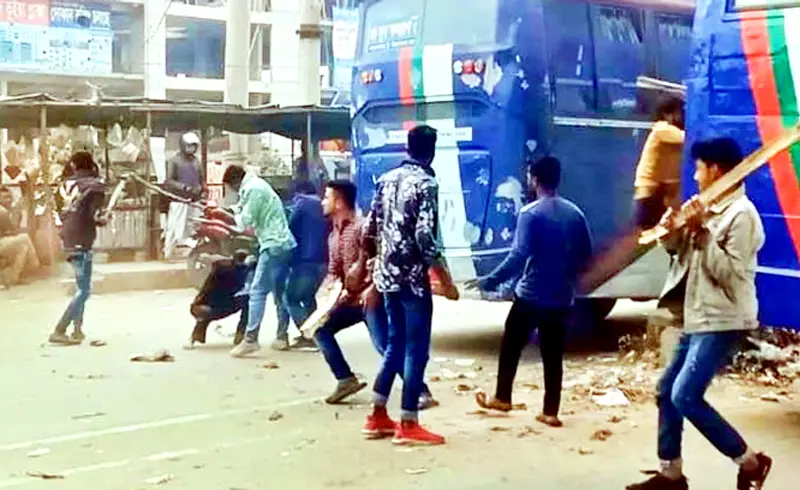 রূপগঞ্জে ছাত্রদলের পদবঞ্চিতদের হামলায় আহত আট রূপগঞ্জে ছাত্রদলের পদবঞ্চিতদের হামলায় আহত আট
