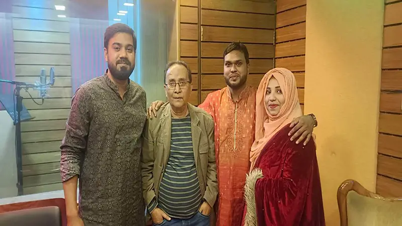 সিনেমার টাইটেল গানে নোলক সিনেমার টাইটেল গানে নোলক