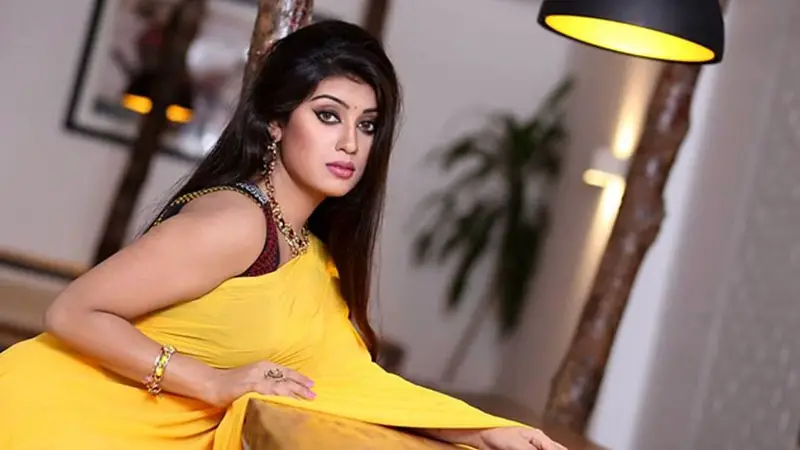 গোপনে বিয়ে করলেন নায়িকা অমৃতা গোপনে বিয়ে করলেন নায়িকা অমৃতা