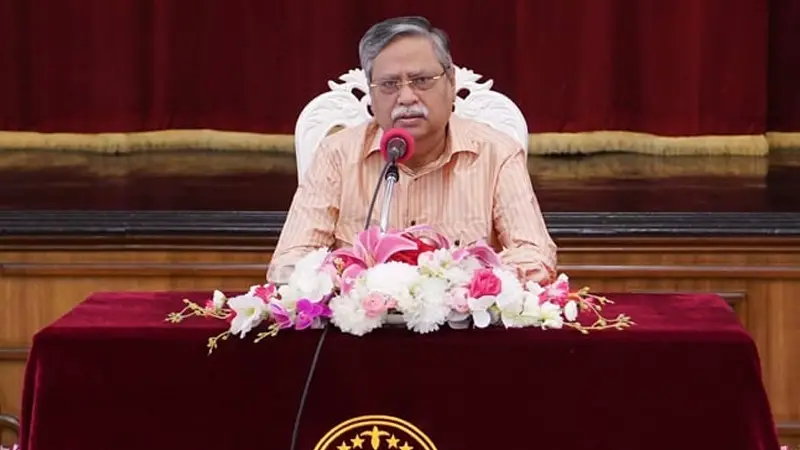 স্বচ্ছতা ও জবাবদিহিতার সঙ্গে দায়িত্ব পালনের নির্দেশ রাষ্ট্রপতির