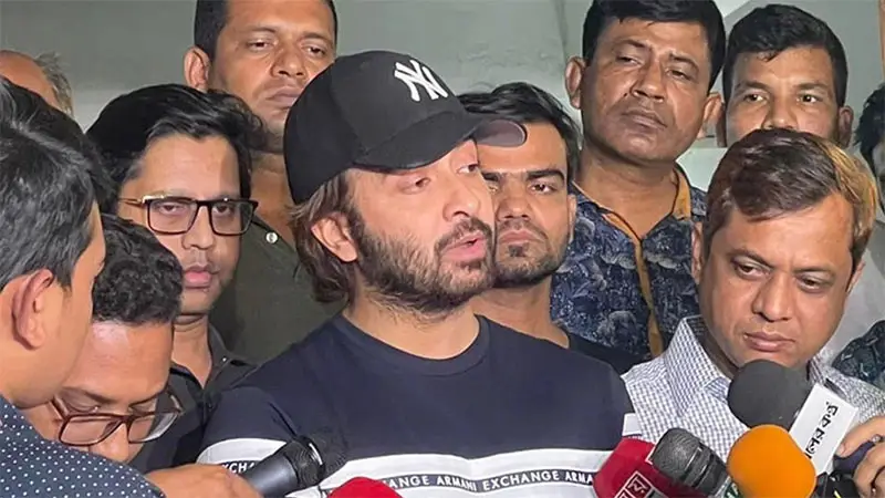 আদালতে মামলা করলেন শাকিব খান আদালতে মামলা করলেন শাকিব খান