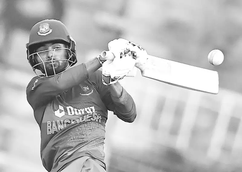 আলোকিত অভিষেকে আলোচিত হৃদয় আলোকিত অভিষেকে আলোচিত হৃদয়