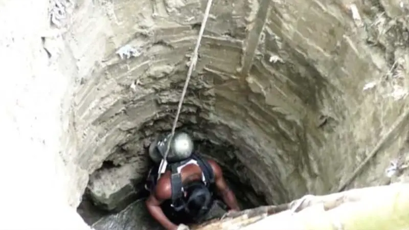 কুয়া খননের সময় আটকা পড়ে শ্রমিক নিহত কুয়া খননের সময় আটকা পড়ে শ্রমিক নিহত