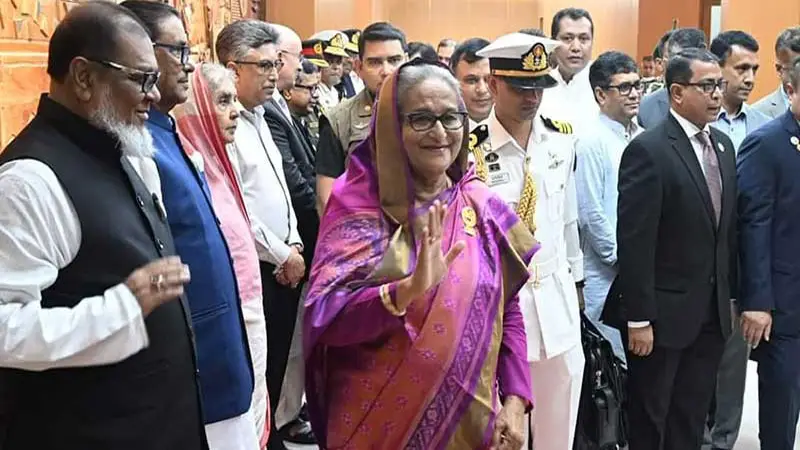 সুইজারল্যান্ডের উদ্দেশ্যে ঢাকা ছাড়লেন প্রধানমন্ত্রী সুইজারল্যান্ডের উদ্দেশ্যে ঢাকা ছাড়লেন প্রধানমন্ত্রী