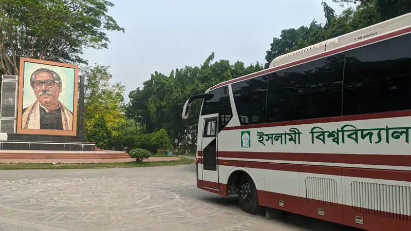 ইবির হল খুলেছে, ফিরছেন শিক্ষার্থীরা