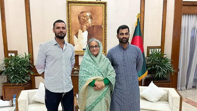 অবসরের সিদ্ধান্ত প্রত্যাহার করলেন তামিম অবসরের সিদ্ধান্ত প্রত্যাহার করলেন তামিম