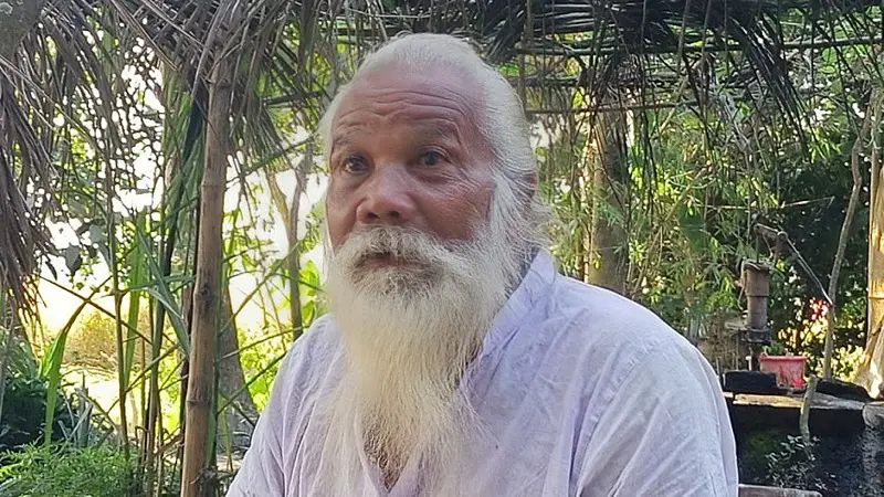 ৫০০ টাকার জেরে হামলার শিকার হন কবি রাধাপদ ৫০০ টাকার জেরে হামলার শিকার হন কবি রাধাপদ