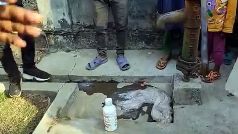 বিদ্যালয়ের টিউবওয়েলে বিষ প্রয়োগ!