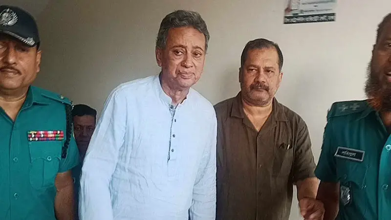 পুলিশ হত্যা মামলায় আমীর খসরুর ৬ দিনের রিমান্ড পুলিশ হত্যা মামলায় আমীর খসরুর ৬ দিনের রিমান্ড