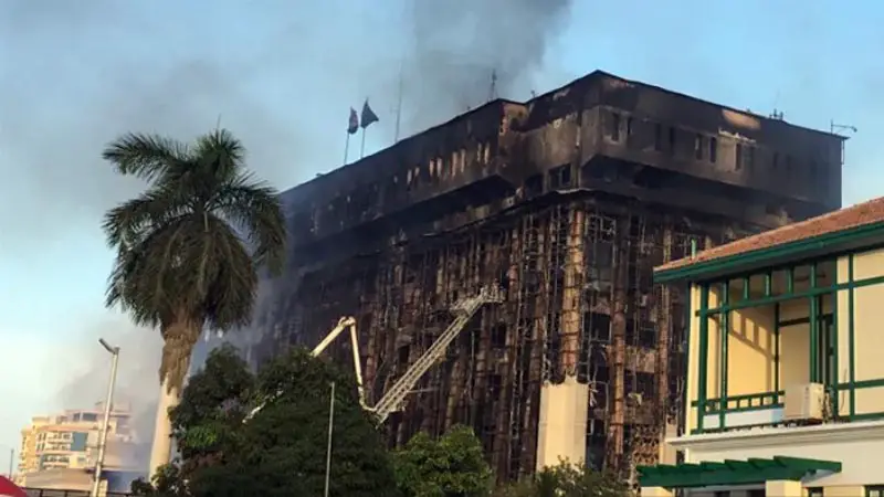 পুলিশ কমপ্লেক্সে ভয়াবহ আগুন, আহত ২৫ পুলিশ কমপ্লেক্সে ভয়াবহ আগুন, আহত ২৫