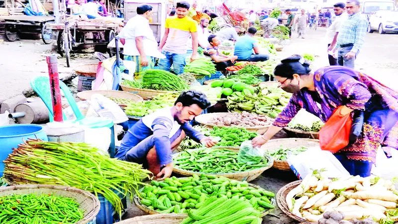 স্বস্তি ফিরতে শুরু করেছে নিত্যপণ্যের বাজারে স্বস্তি ফিরতে শুরু করেছে নিত্যপণ্যের বাজারে