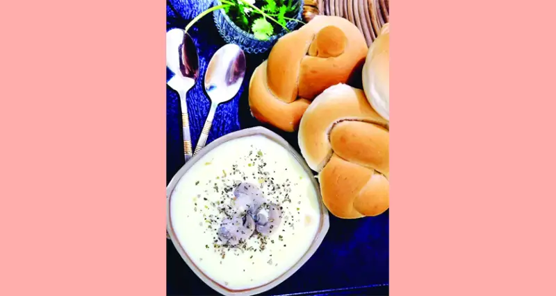 ক্রিম অব মাশরুম্স স্যুপ ক্রিম অব মাশরুম্স স্যুপ