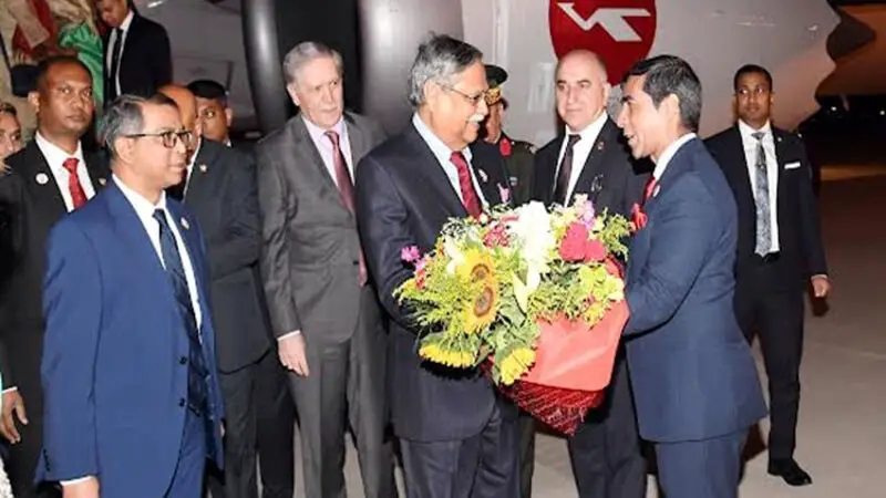 আঙ্কারায় পৌঁছেছেন রাষ্ট্রপতি সাহাবুদ্দিন আঙ্কারায় পৌঁছেছেন রাষ্ট্রপতি সাহাবুদ্দিন