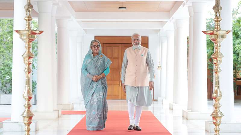 শেখ হাসিনার সঙ্গে ফলপ্রসূ আলোচনা হয়েছে : মোদি শেখ হাসিনার সঙ্গে ফলপ্রসূ আলোচনা হয়েছে : মোদি