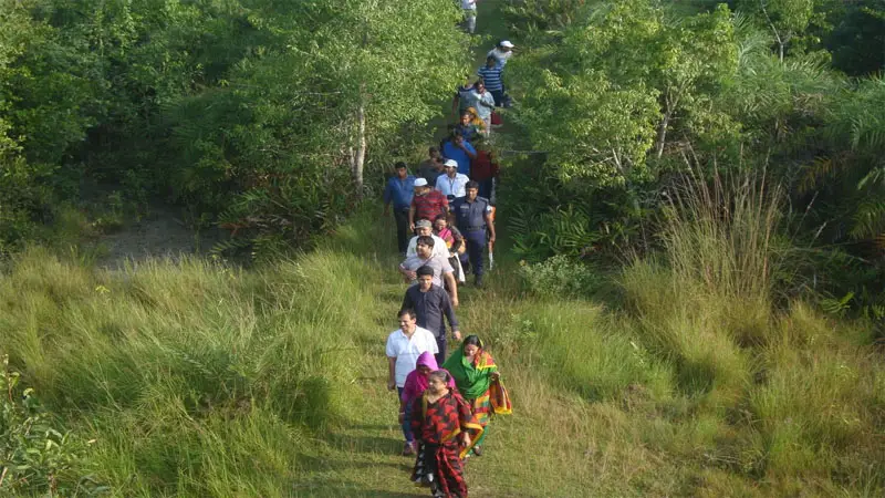 ষাটগম্বুজ ও সুন্দরবনে পর্যটকদের ঢল