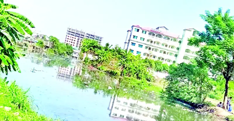 পরিষ্কার হলো বাইশটেকি জয়নগর খাল পরিষ্কার হলো বাইশটেকি জয়নগর খাল