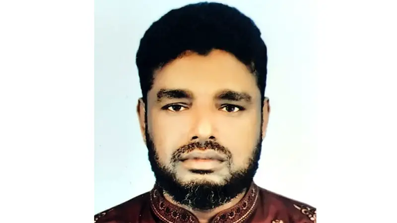 অফিস কক্ষে ঢুকে ইউপি চেয়ারম্যানকে কুপিয়ে জখম অফিস কক্ষে ঢুকে ইউপি চেয়ারম্যানকে কুপিয়ে জখম