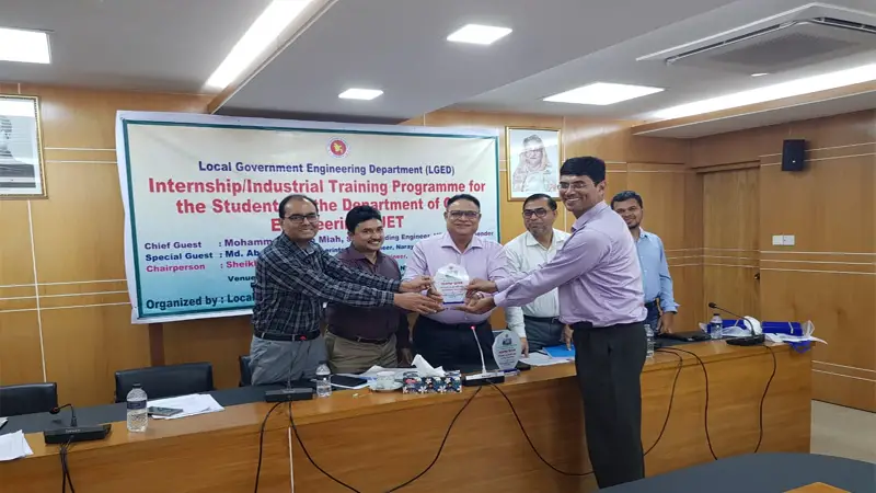 আড়াইহাজারের শ্রেষ্ঠ প্রকৌশলী আরিফুর রহমান আড়াইহাজারের শ্রেষ্ঠ প্রকৌশলী আরিফুর রহমান