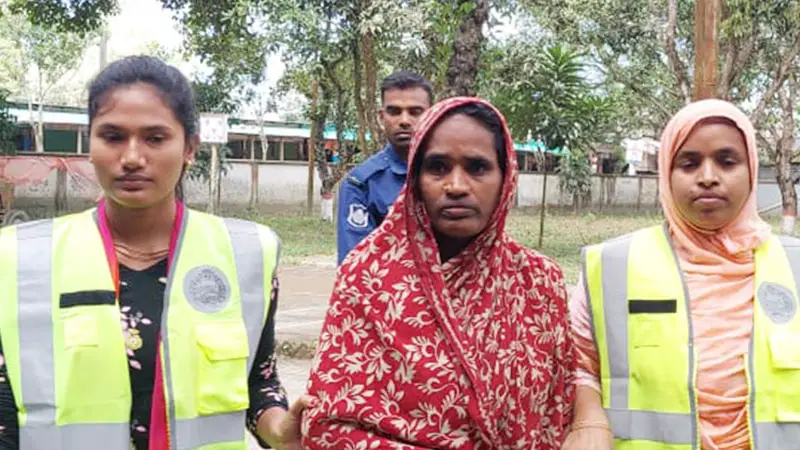 সন্তান না হওয়ায় পুত্রবধূকে পিটিয়ে হত্যা