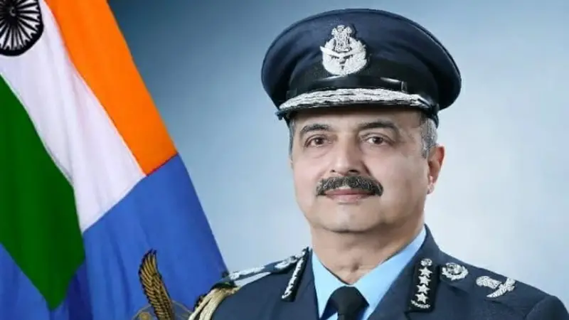 ভারতীয় বিমান বাহিনীর প্রধান ঢাকায়