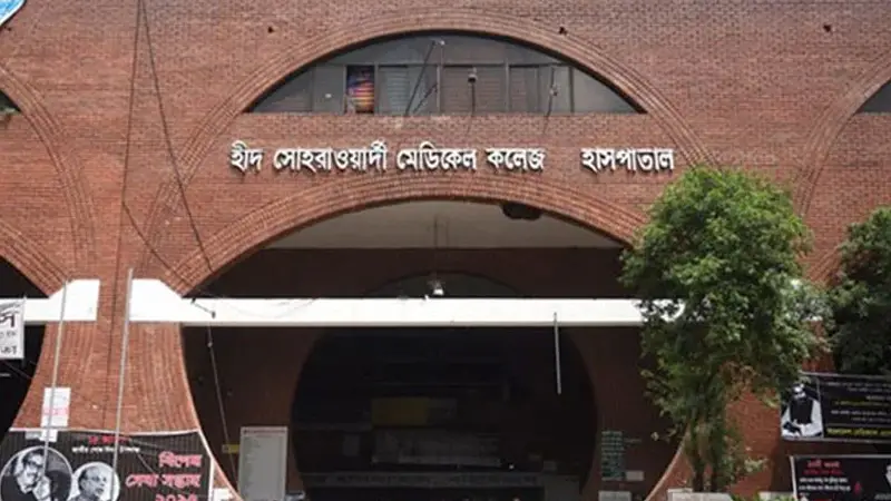 আরও ৪ হাসপাতালে র্যাবের অভিযান, আটক ৩৬ দালাল আরও ৪ হাসপাতালে র্যাবের অভিযান, আটক ৩৬ দালাল