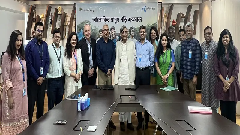 বিশ্বসাহিত্য কেন্দ্র ও গ্রামীণফোনের চুক্তি সই